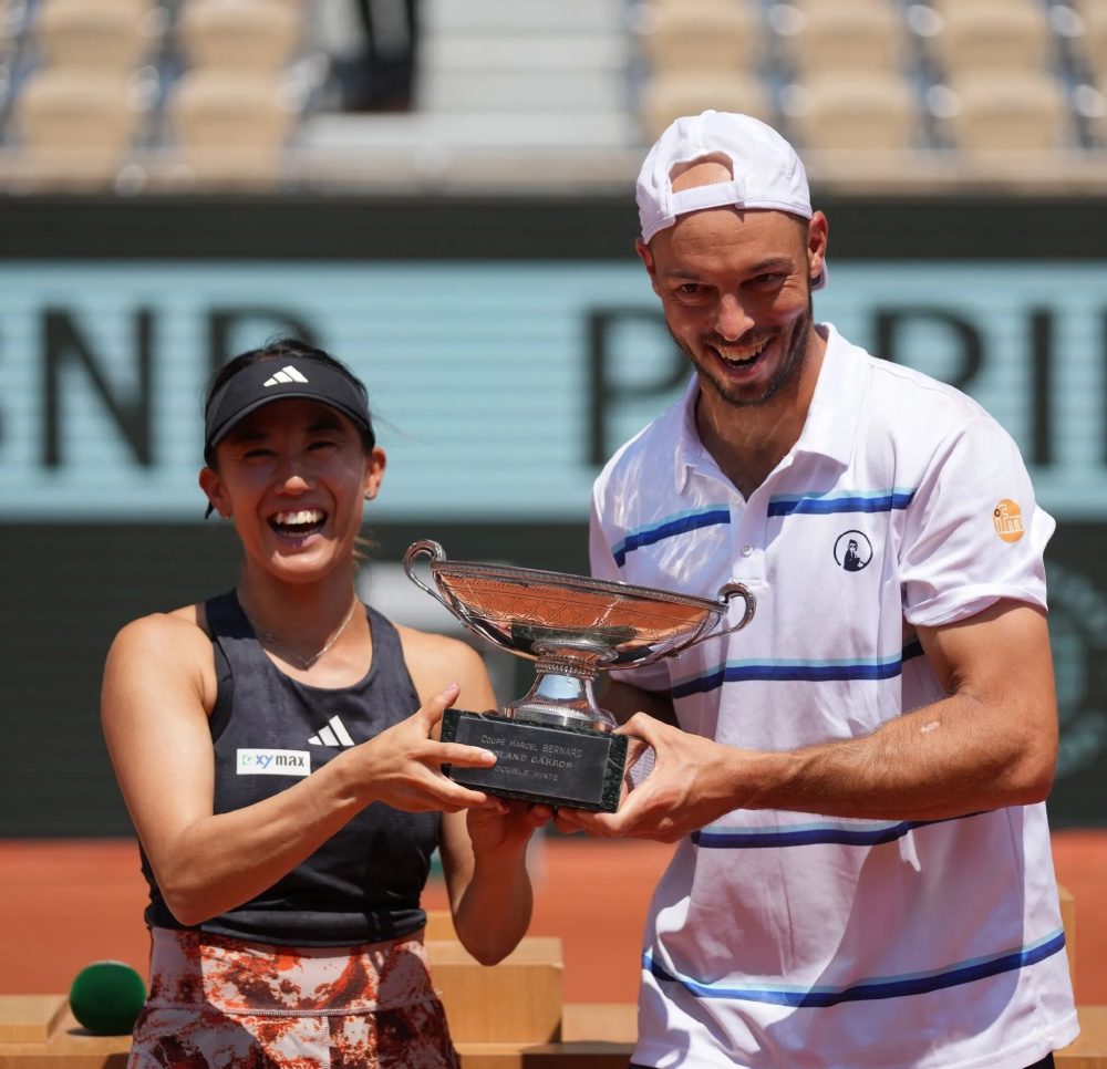 南宫- 田径赛场再起风云：吴越青龙队失利燕赵火狐队，赛场气氛火爆高压逼抢成功