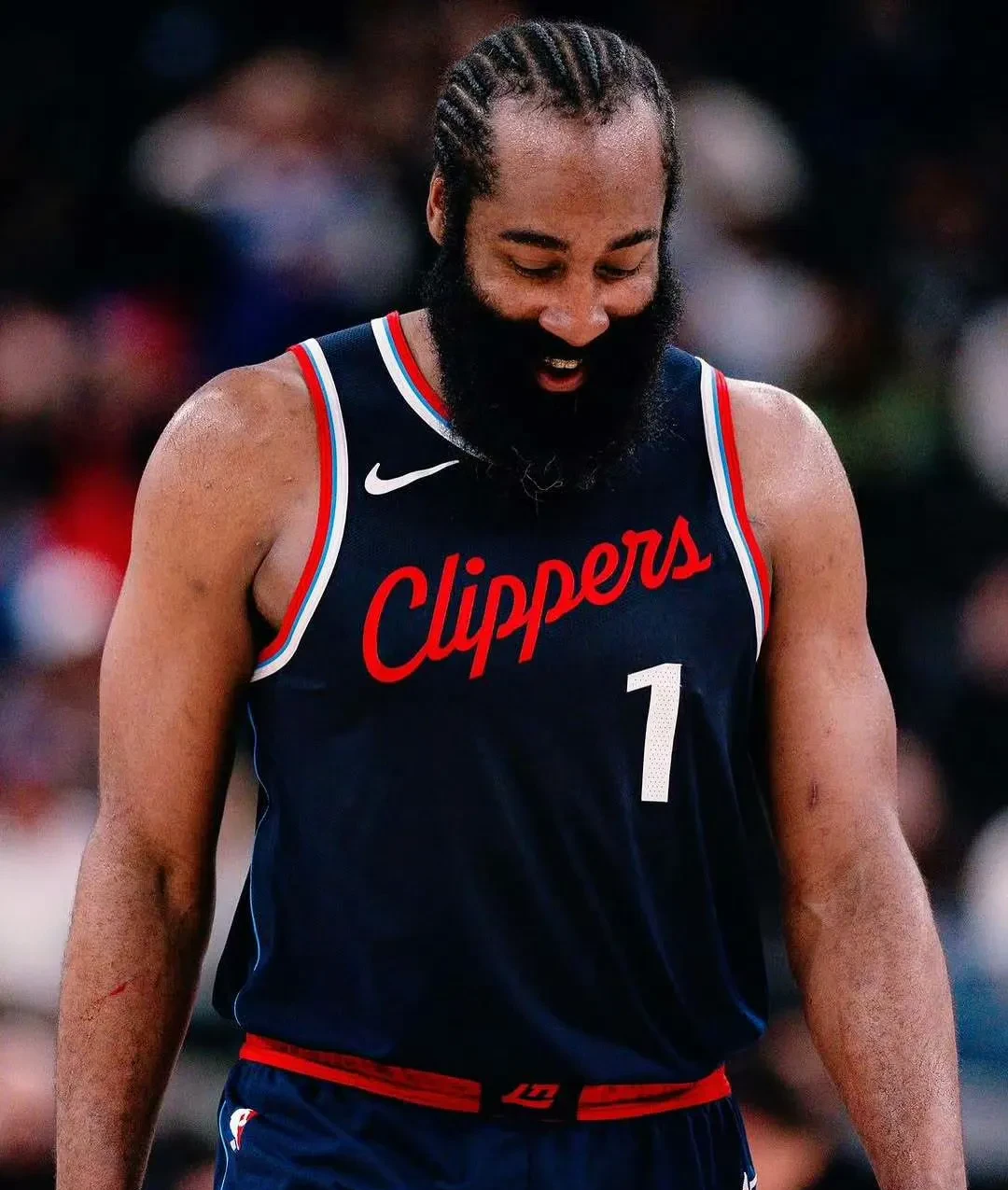 南宫28-哈登在老鹰比赛中大胜，高光表现引发热议！的简单介绍